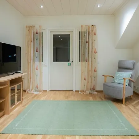 Kh- Villa Vaeinaemoeinen * Rovaniemi