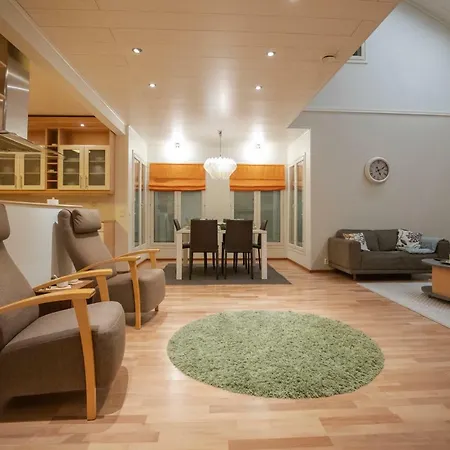 Holiday home Kh- Villa Vaeinaemoeinen